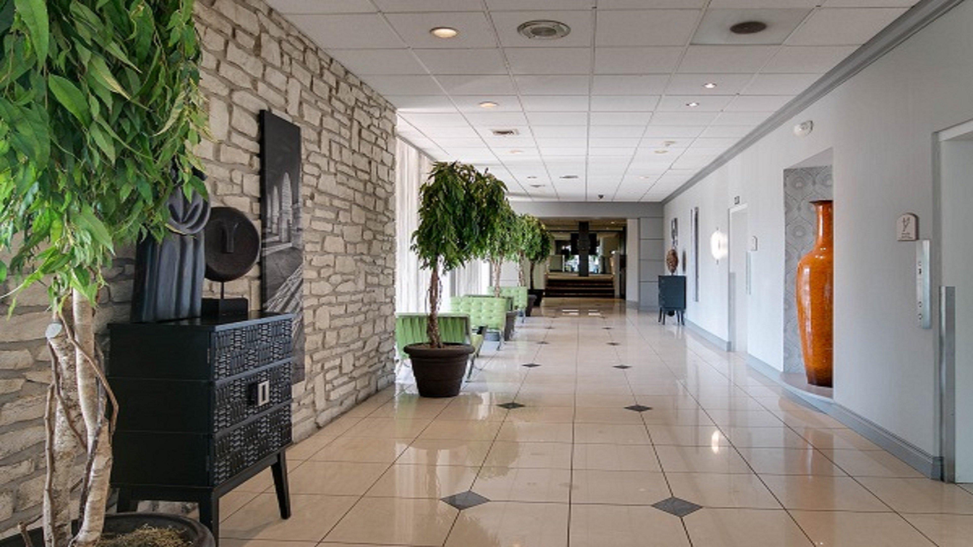 Holiday Inn At The Campus By Ihg Манхэттен Экстерьер фото