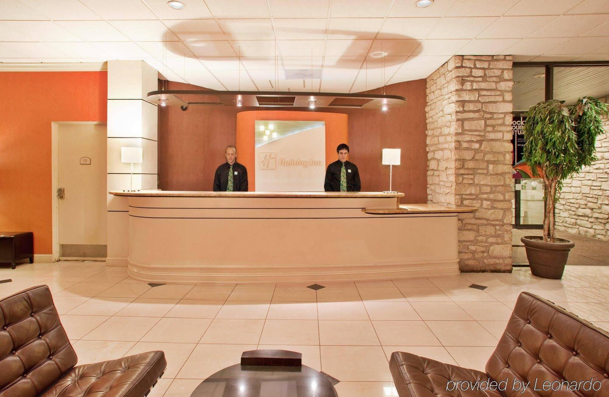 Holiday Inn At The Campus By Ihg Манхэттен Экстерьер фото